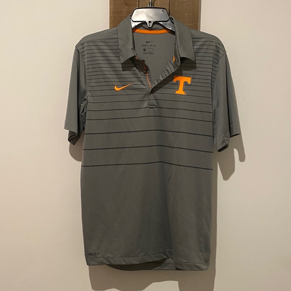 Nike Men's Polo Shirt in Gray with Orange Details